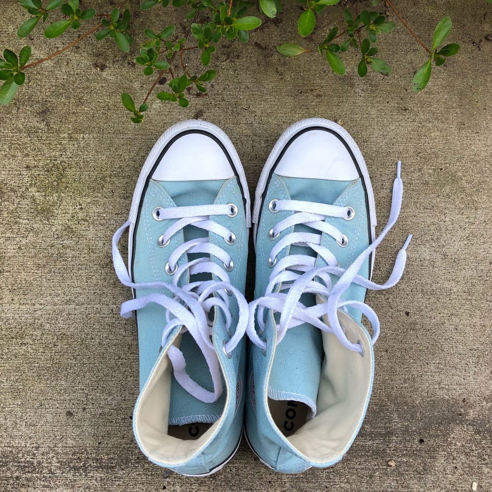 High Top Converse, light blue